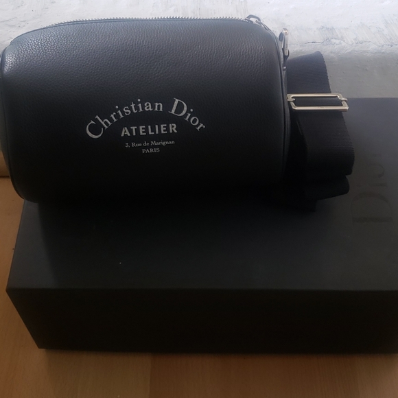 2018 Roller Crossbody Bag - Picture 2 of 3